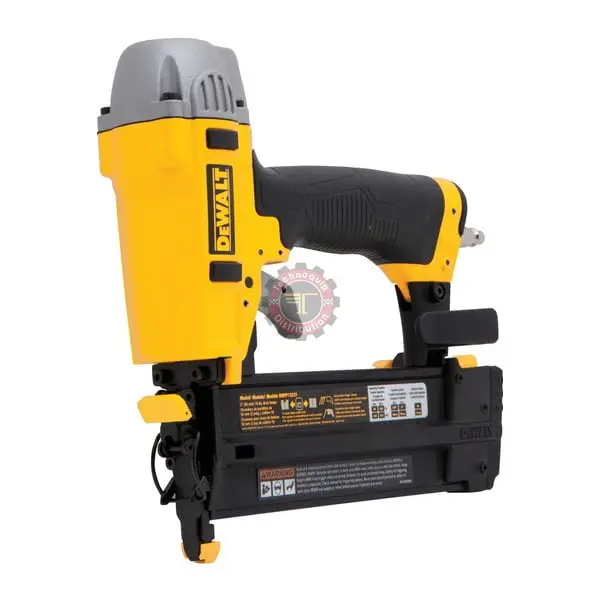 Agrafeuse-pneumatique-de-construction-DEWALT-3.webp